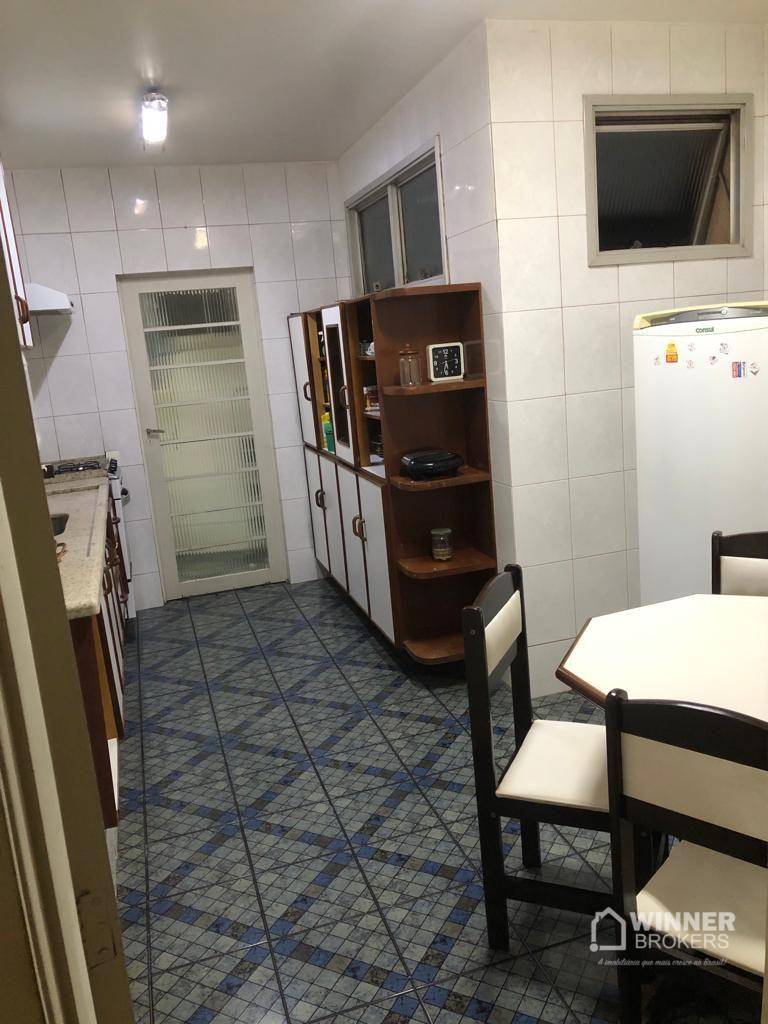 Apartamento à venda com 3 quartos, 177m² - Foto 10