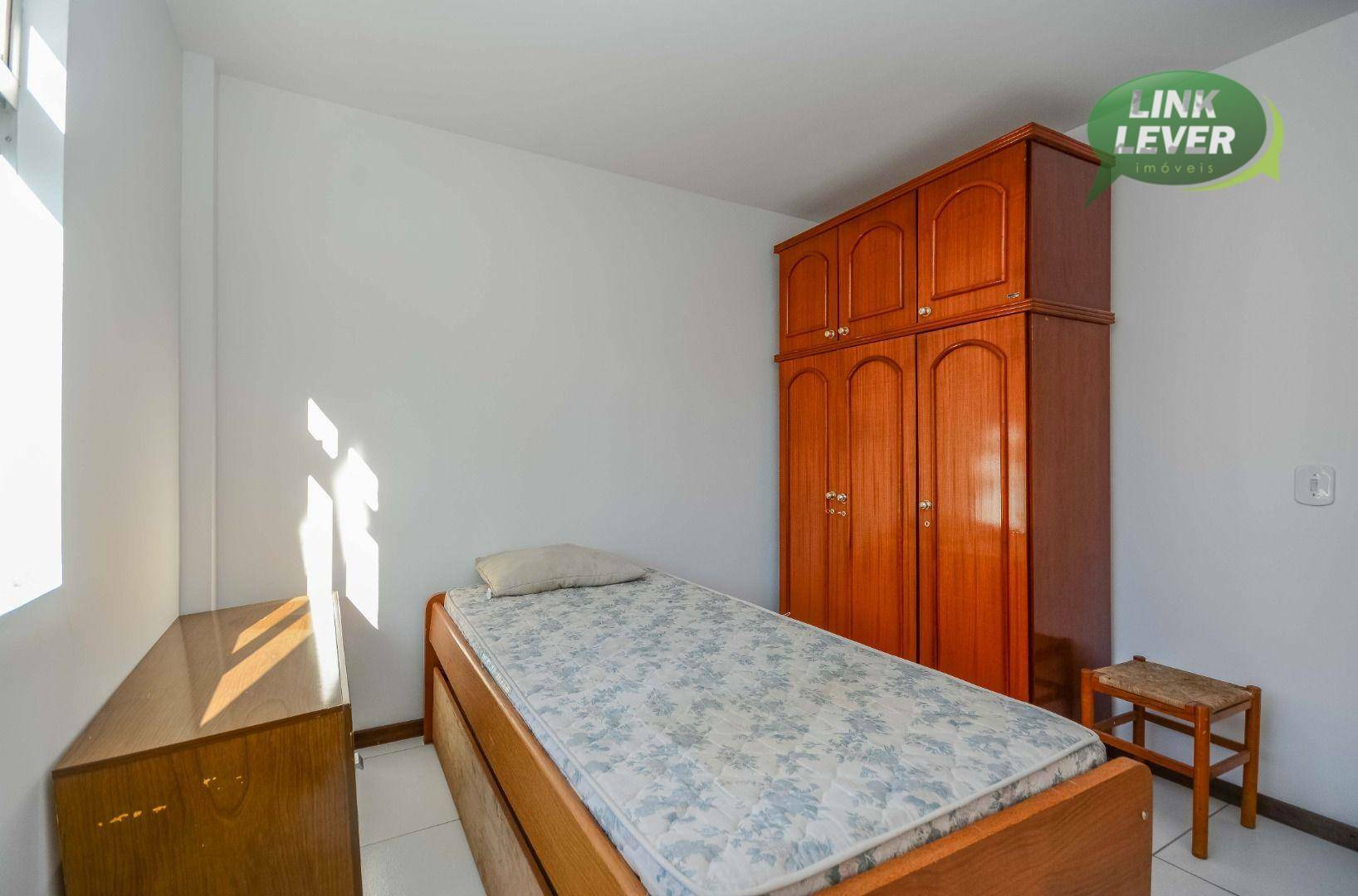 Apartamento à venda com 2 quartos, 66m² - Foto 19