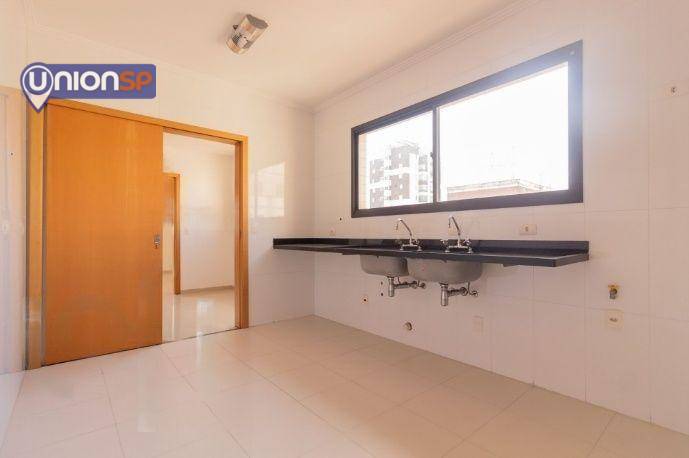 Apartamento à venda com 4 quartos, 207m² - Foto 15