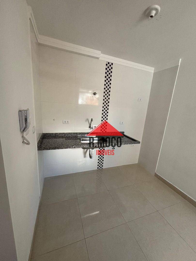 Apartamento para alugar com 2 quartos, 35m² - Foto 13