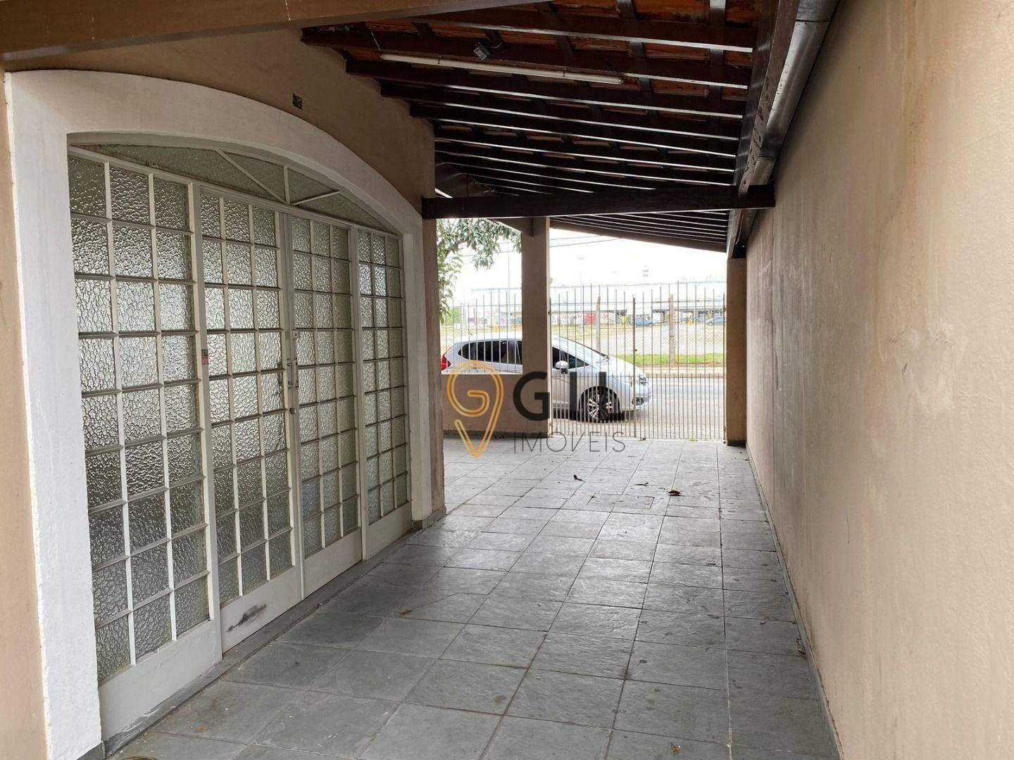 Casa à venda com 4 quartos, 192m² - Foto 2