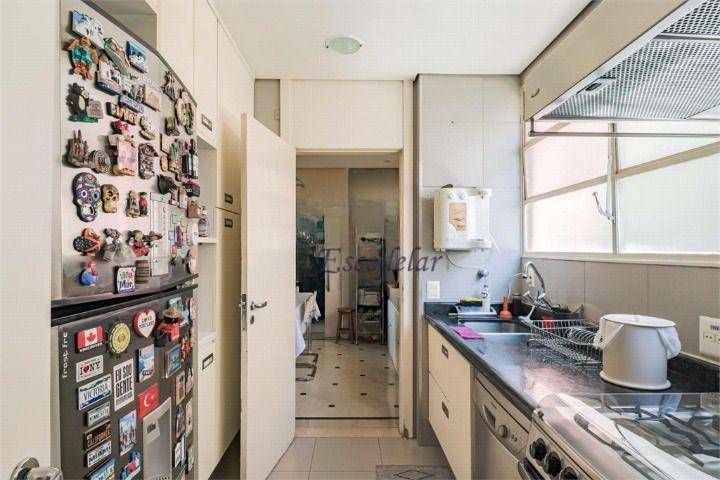 Apartamento à venda com 4 quartos, 240m² - Foto 22