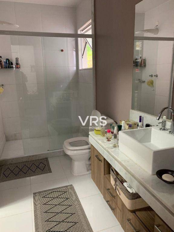 Casa de Condomínio à venda com 4 quartos, 307m² - Foto 22