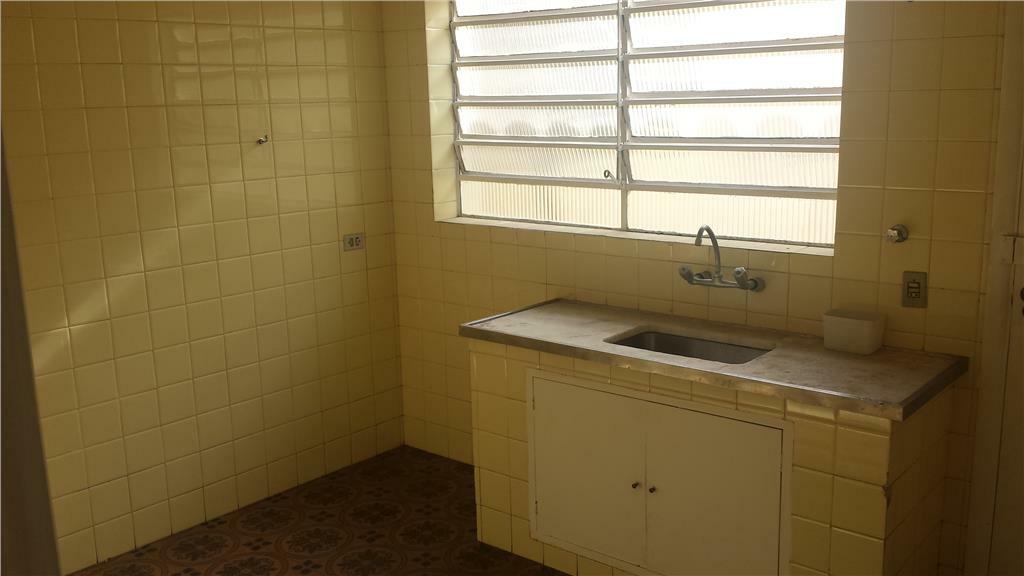 Sobrado à venda e aluguel com 3 quartos, 200m² - Foto 24