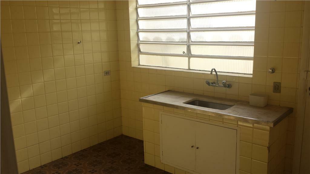 Sobrado à venda e aluguel com 3 quartos, 200m² - Foto 24