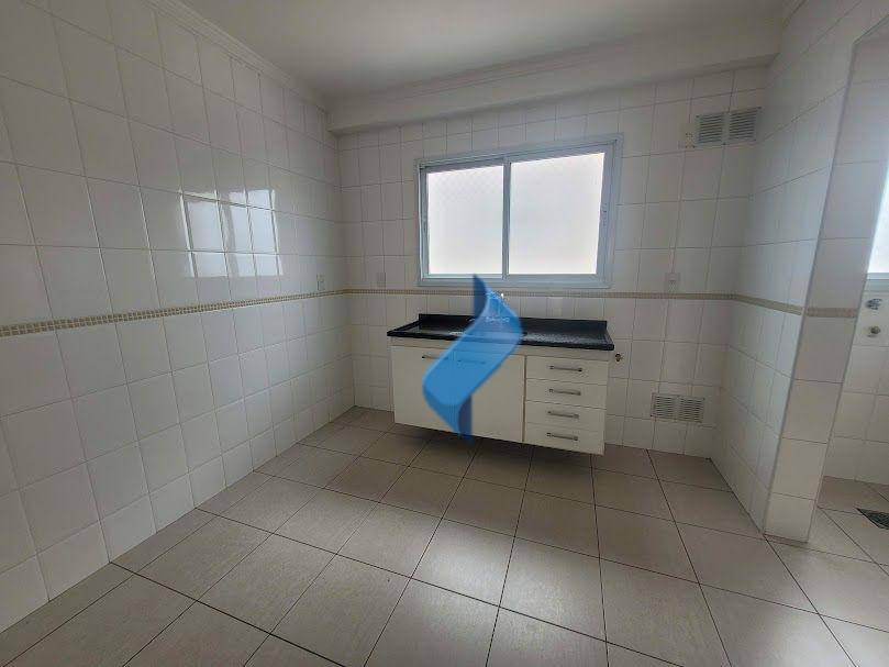 Apartamento para alugar com 2 quartos, 70m² - Foto 7