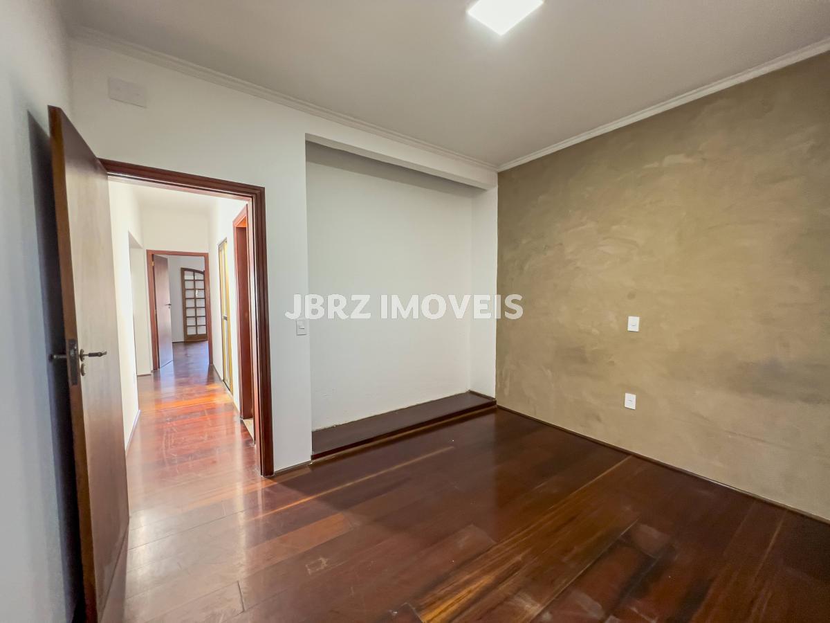 Casa à venda com 3 quartos, 379m² - Foto 22