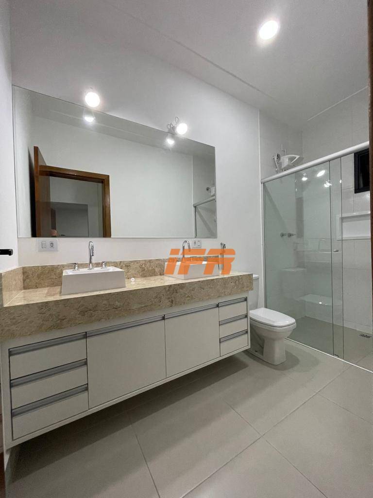 Sobrado à venda com 3 quartos, 235m² - Foto 4