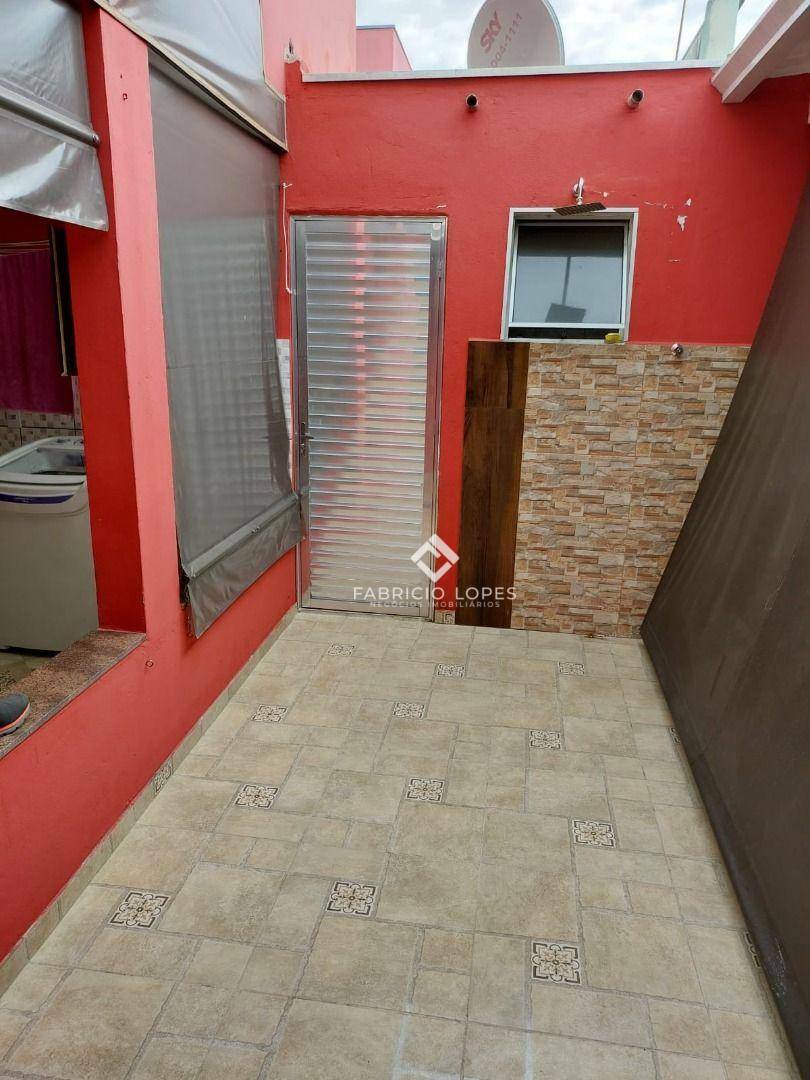 Casa à venda com 2 quartos, 120m² - Foto 11