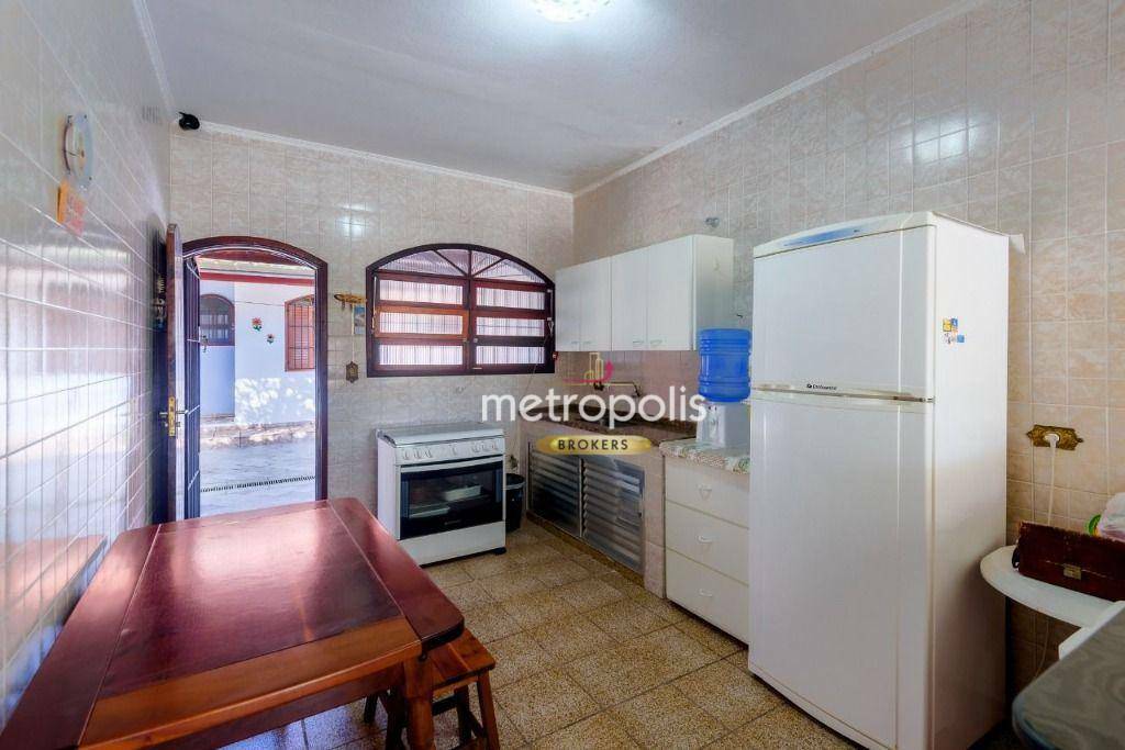 Casa à venda com 3 quartos, 190m² - Foto 9