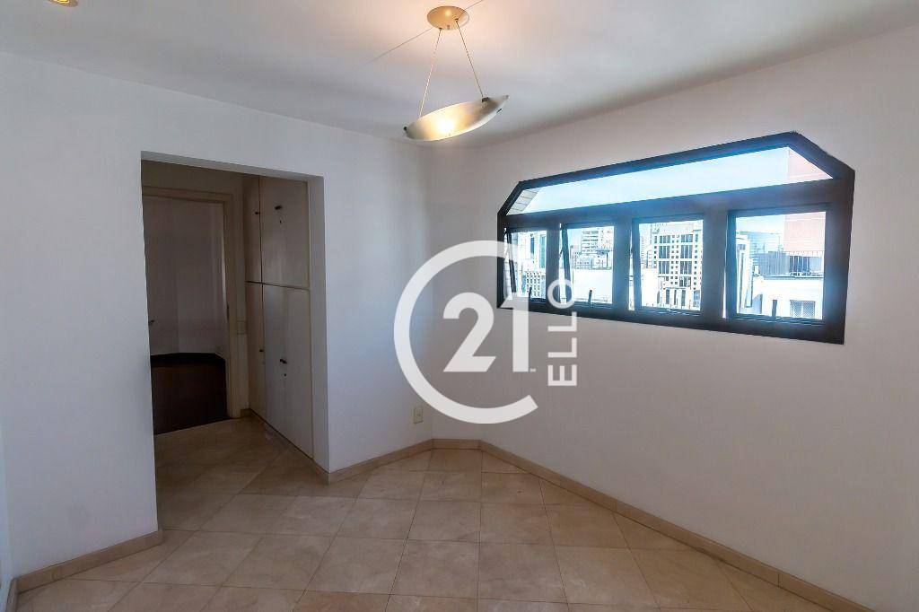 Apartamento para alugar com 3 quartos, 240m² - Foto 34