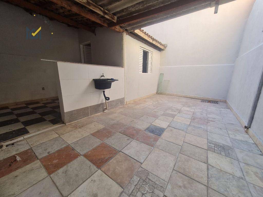 Casa à venda com 4 quartos, 100m² - Foto 10