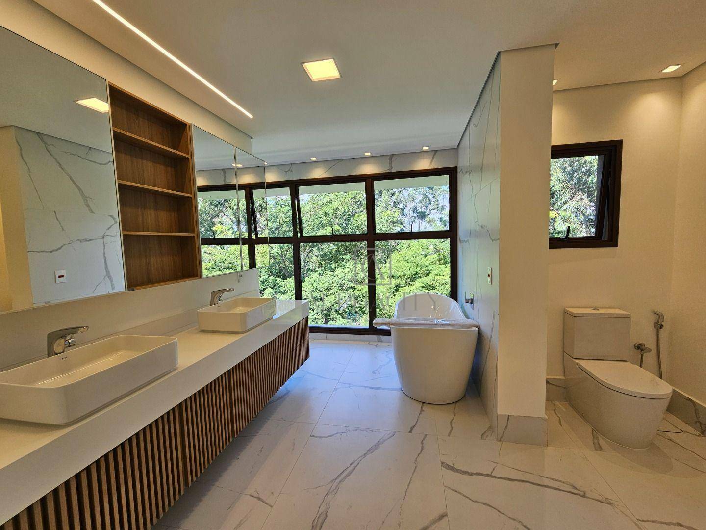 Casa de Condomínio à venda com 4 quartos, 1010m² - Foto 18