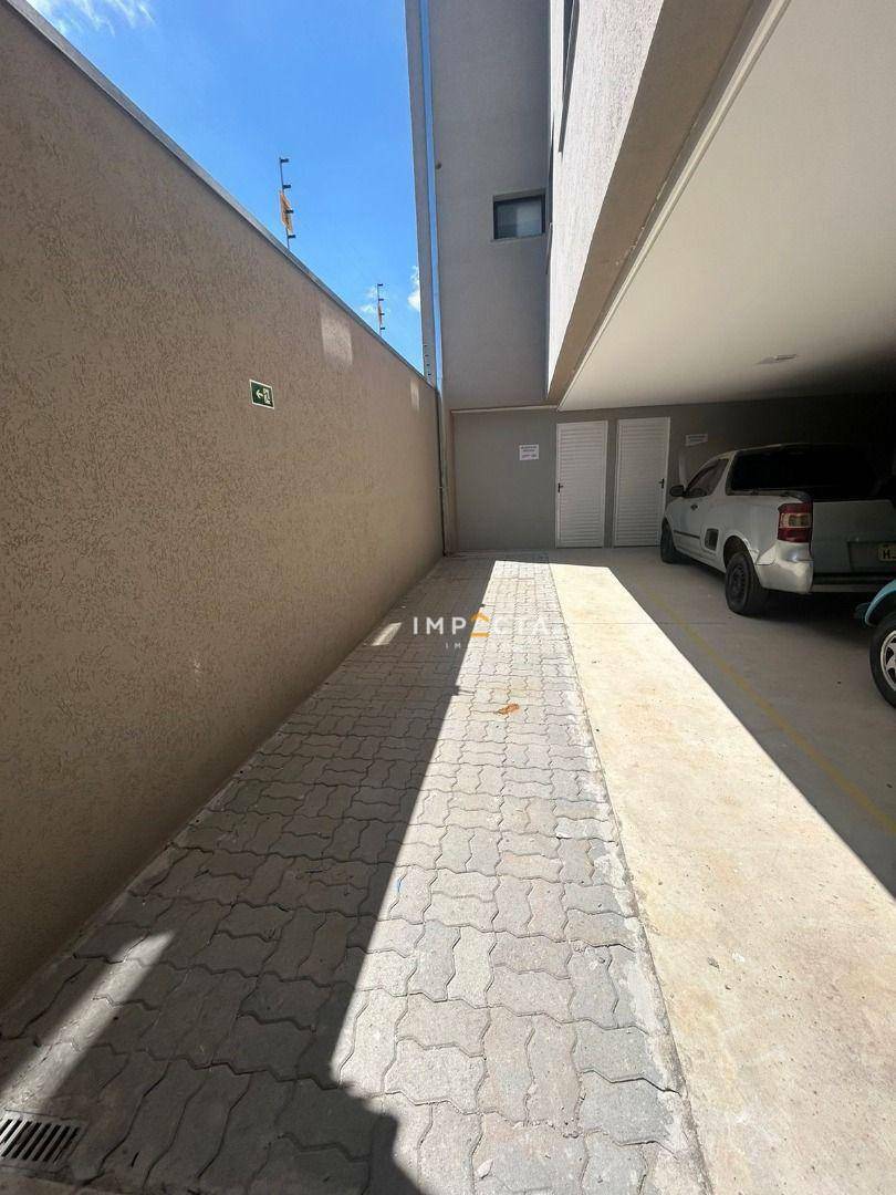 Apartamento à venda com 3 quartos, 110m² - Foto 18