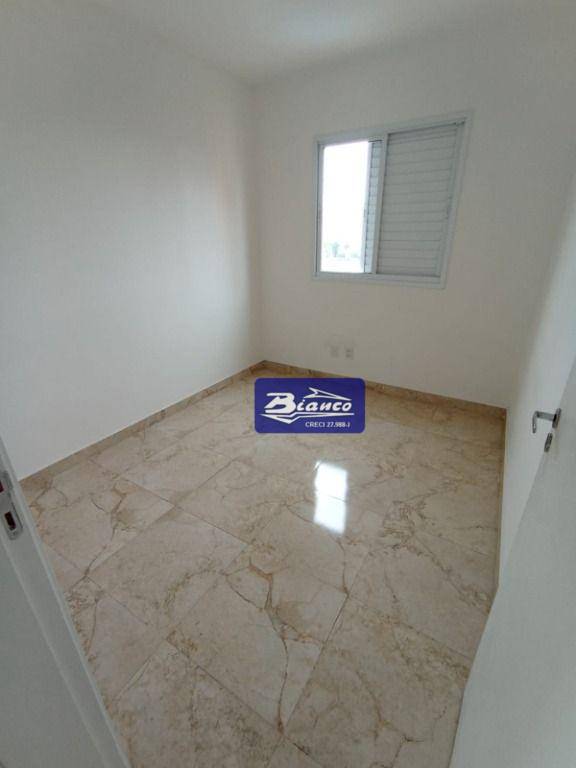 Apartamento à venda com 3 quartos, 74m² - Foto 19