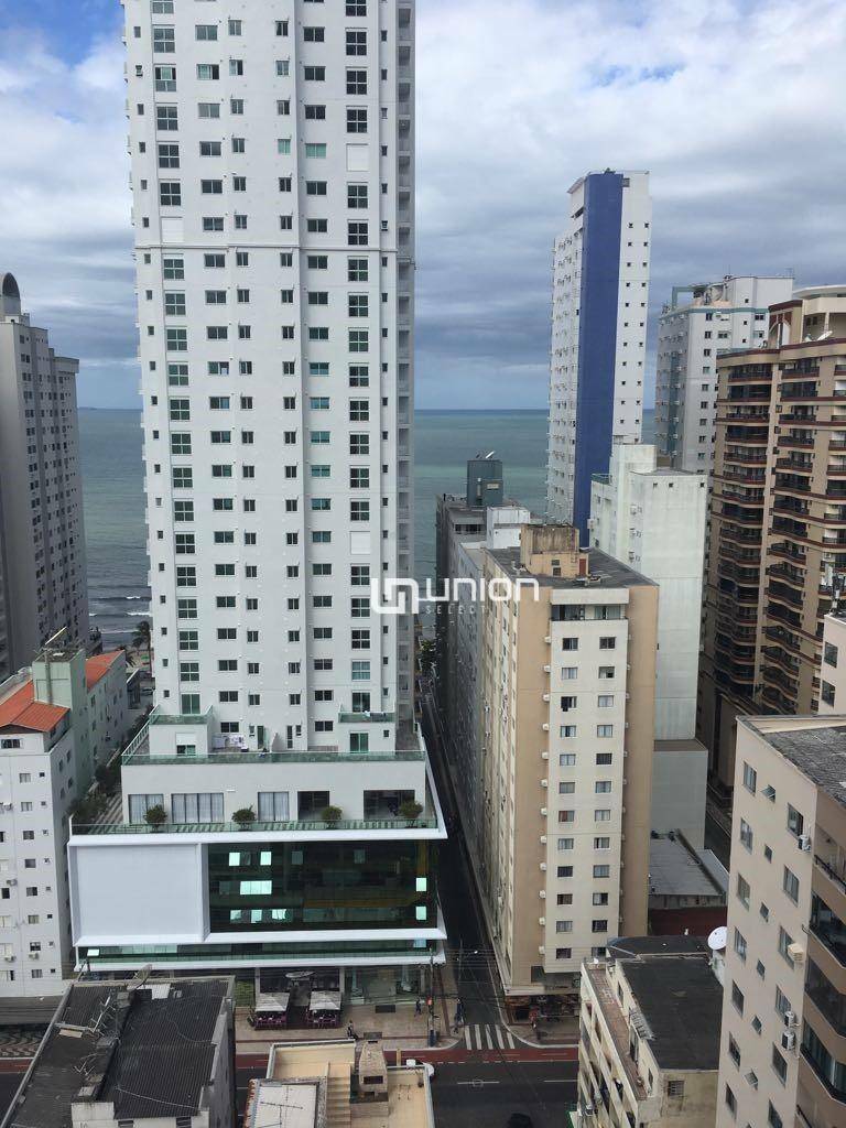 Apartamento à venda com 4 quartos, 151m² - Foto 9