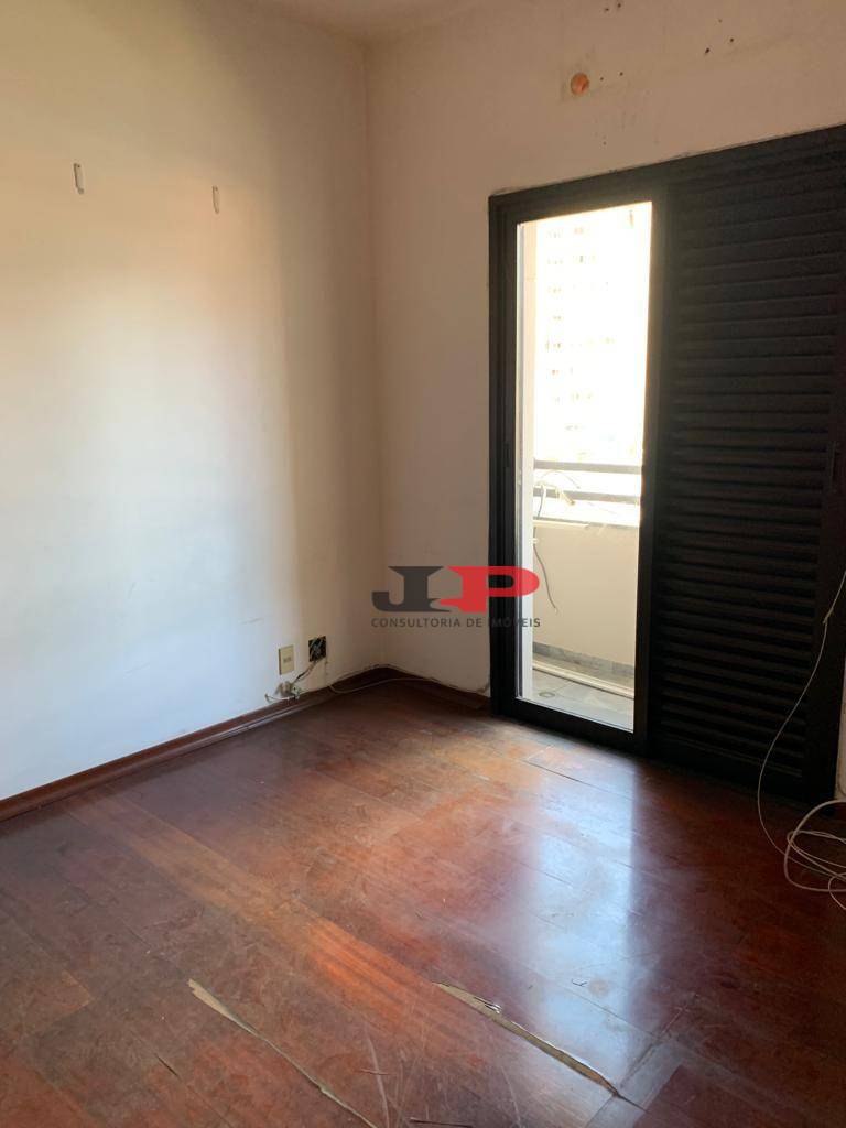 Apartamento à venda com 4 quartos, 154m² - Foto 9