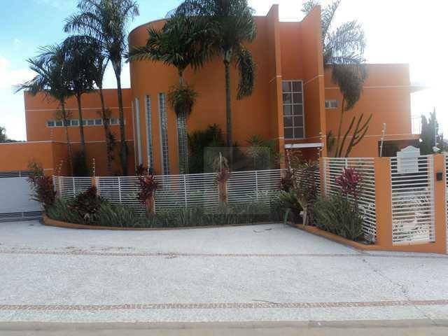 Casa de Condomínio à venda com 5 quartos, 900m² - Foto 1