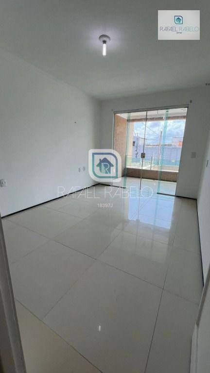 Casa à venda com 4 quartos, 228m² - Foto 3