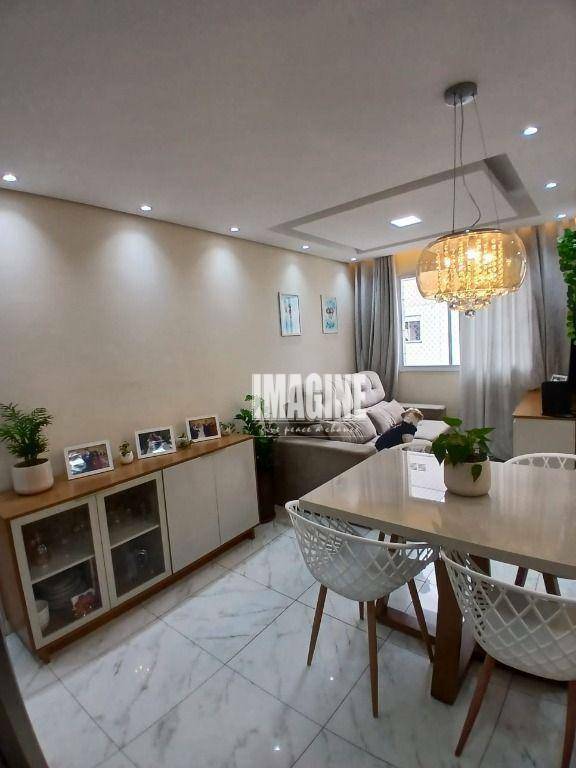 Apartamento à venda com 2 quartos, 42m² - Foto 4