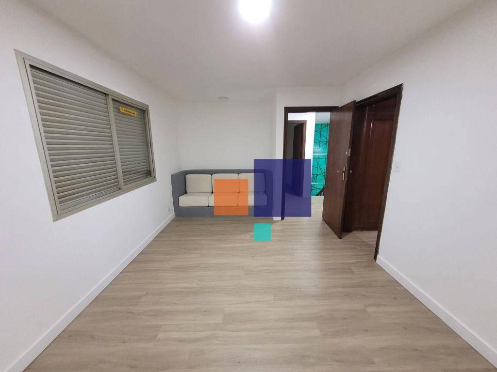 Sobrado para alugar com 4 quartos, 330m² - Foto 24