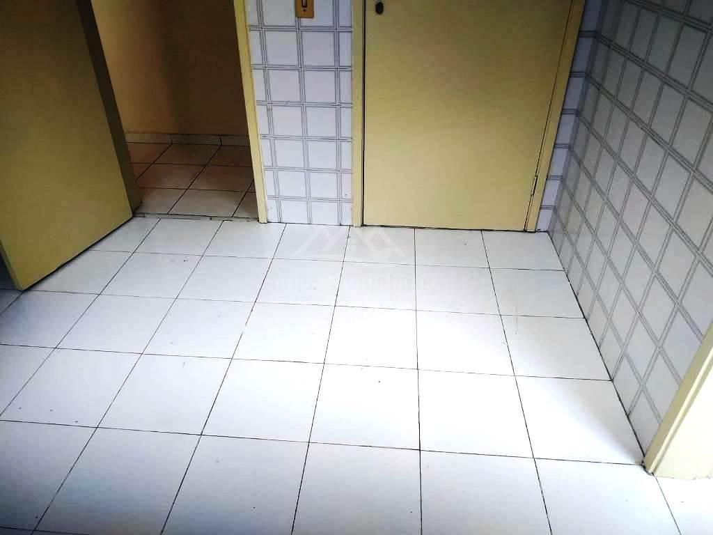 Apartamento à venda com 2 quartos, 75m² - Foto 21