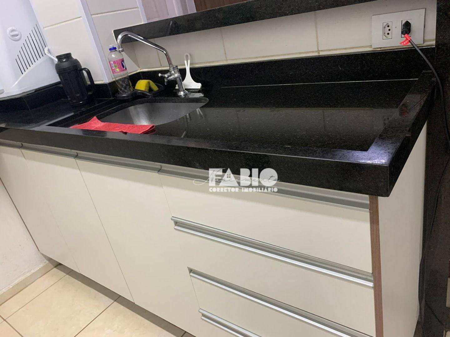 Apartamento à venda com 2 quartos, 42m² - Foto 13