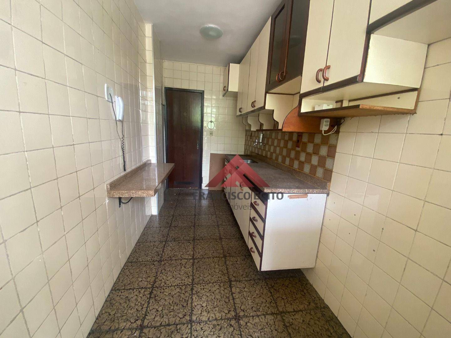 Apartamento à venda com 2 quartos, 60m² - Foto 15