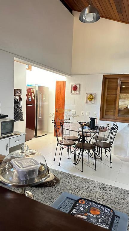 Casa de Condomínio à venda com 3 quartos, 600m² - Foto 10