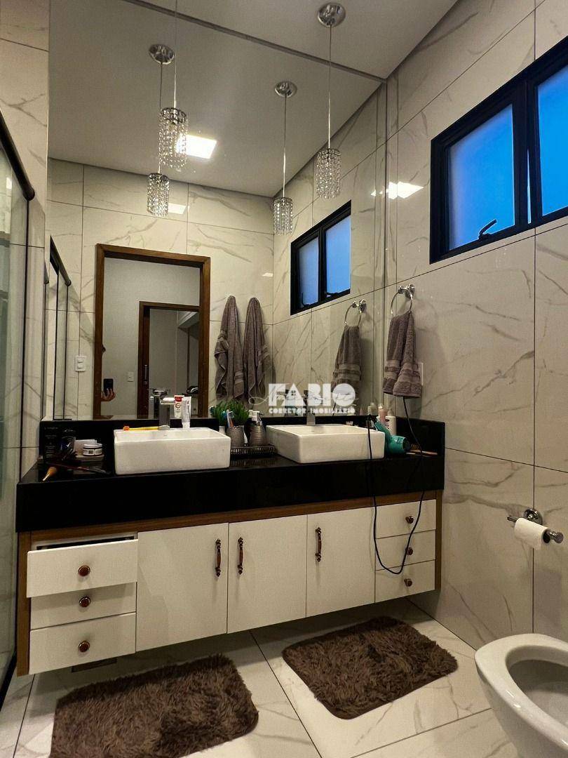 Casa de Condomínio à venda com 3 quartos, 250m² - Foto 13