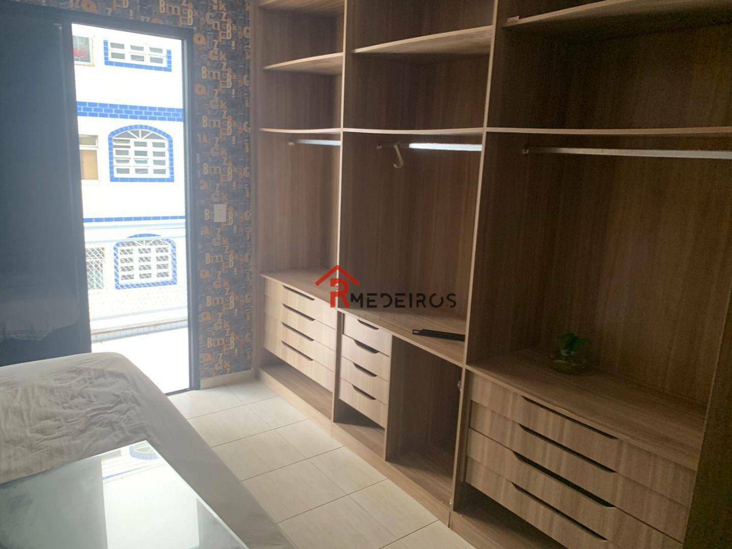 Apartamento para alugar com 3 quartos, 136m² - Foto 17