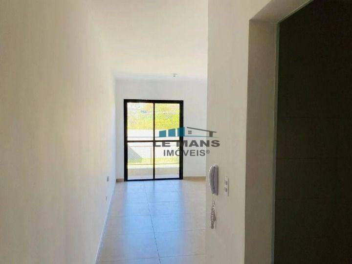 Apartamento à venda com 3 quartos, 73m² - Foto 3