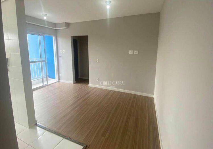 Apartamento à venda com 2 quartos, 48m² - Foto 2