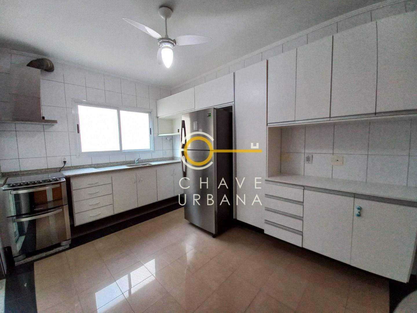 Apartamento à venda e aluguel com 3 quartos, 140m² - Foto 6