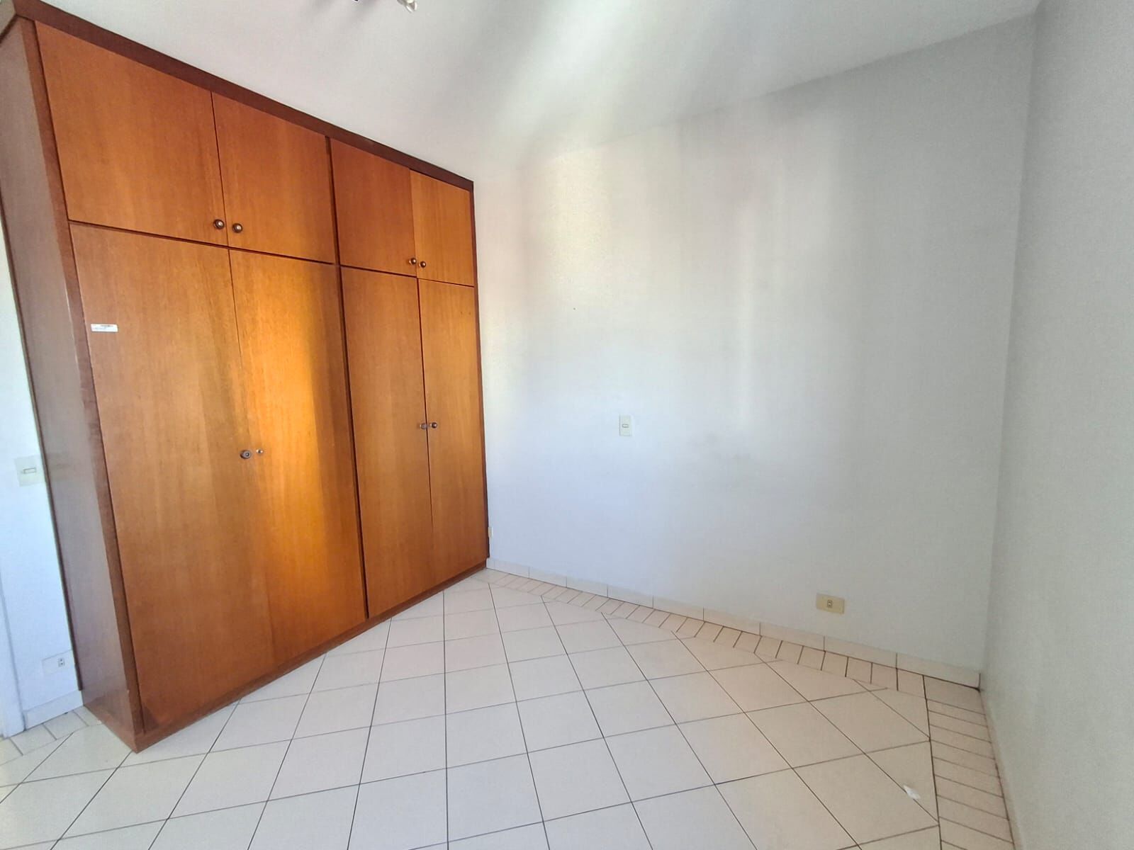 Apartamento para alugar com 1 quarto, 45m² - Foto 2