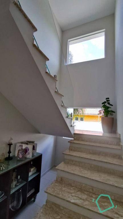 Casa de Condomínio à venda e aluguel com 4 quartos, 230m² - Foto 13