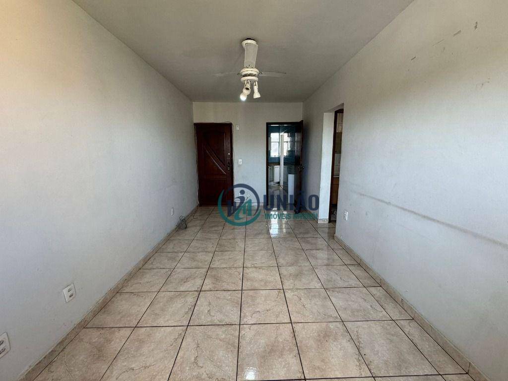 Apartamento à venda com 1 quarto, 50m² - Foto 2