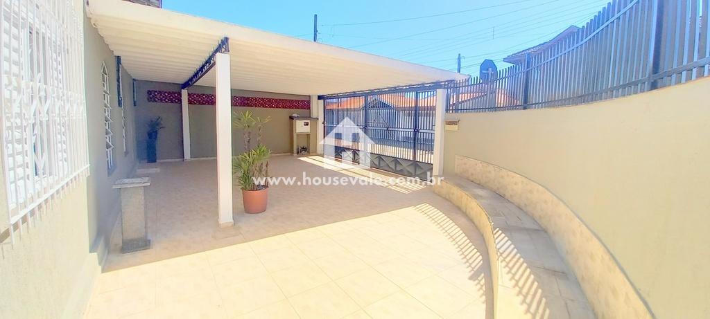 Casa à venda com 3 quartos, 180m² - Foto 4