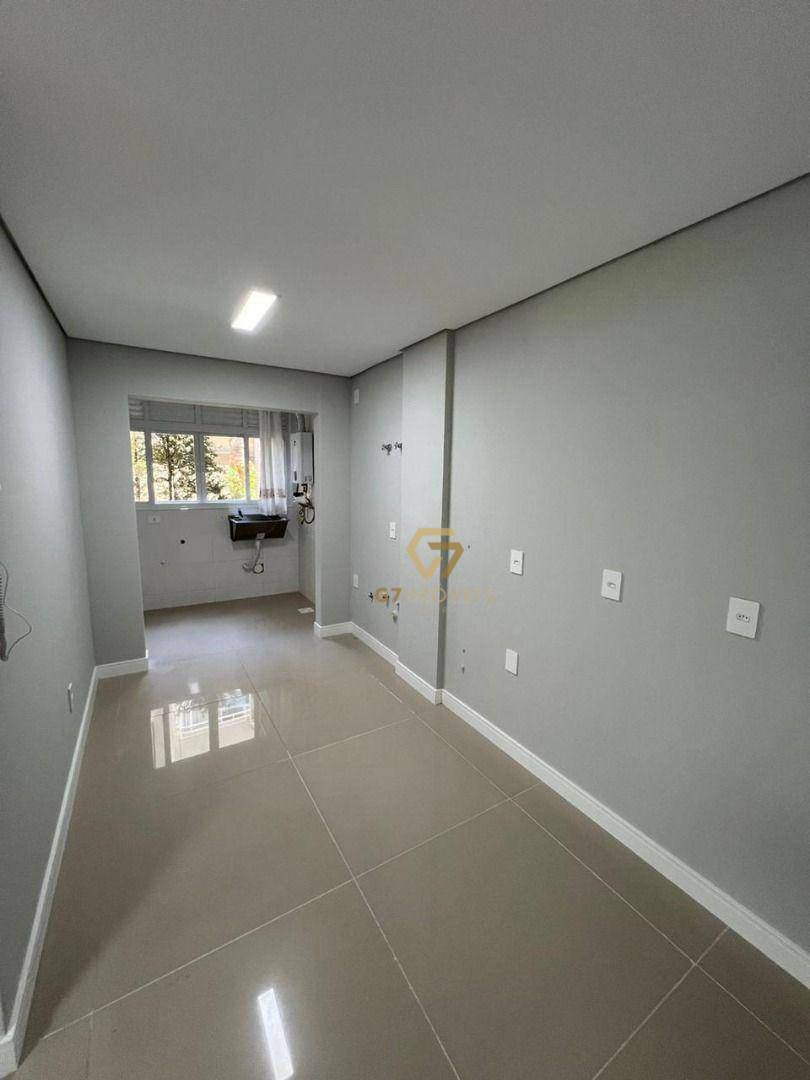 Apartamento à venda com 4 quartos, 111m² - Foto 4