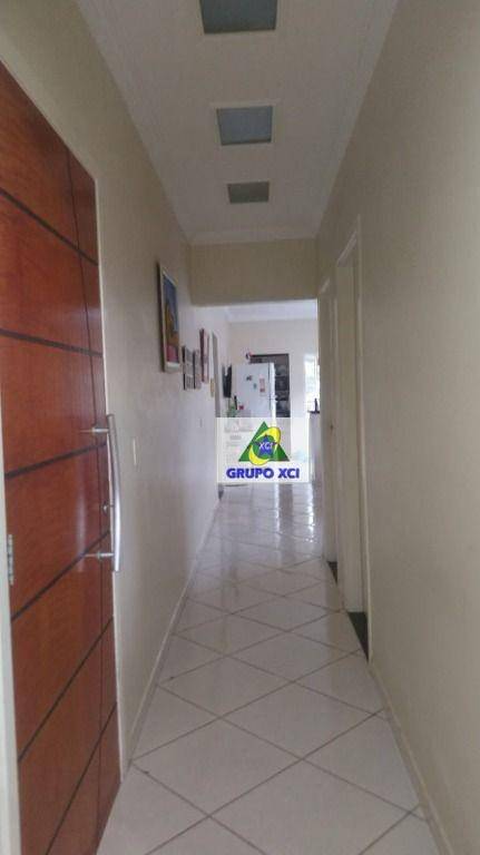 Casa de Condomínio à venda com 3 quartos, 181m² - Foto 15