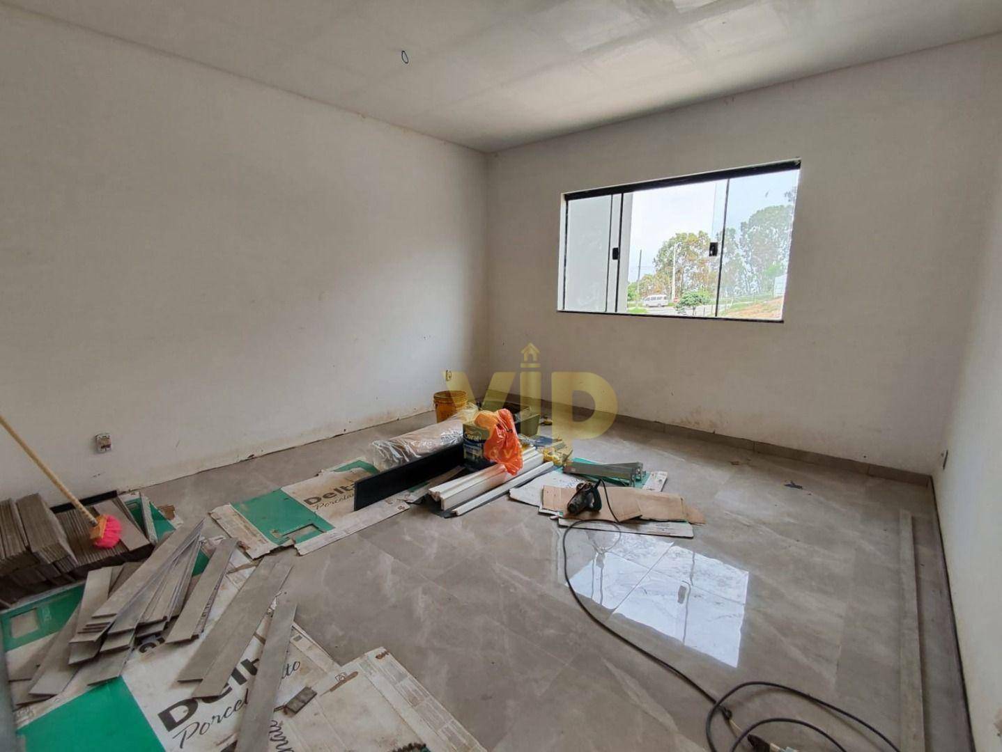 Casa à venda com 3 quartos, 200m² - Foto 3