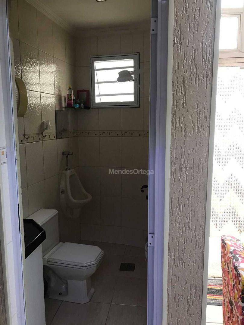 Casa de Condomínio à venda com 4 quartos, 200m² - Foto 13