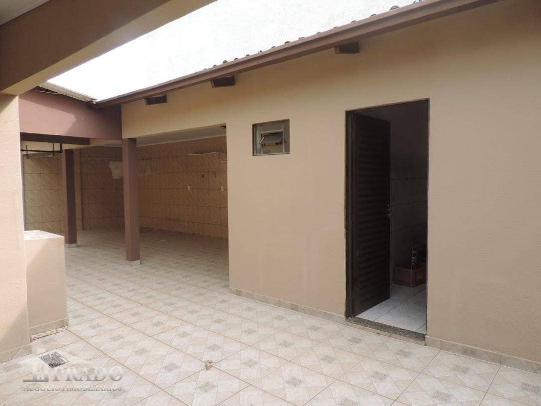 Casa à venda com 3 quartos, 196m² - Foto 8