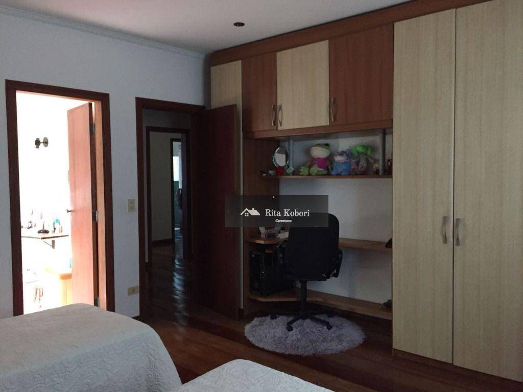 Casa à venda com 3 quartos, 200m² - Foto 4