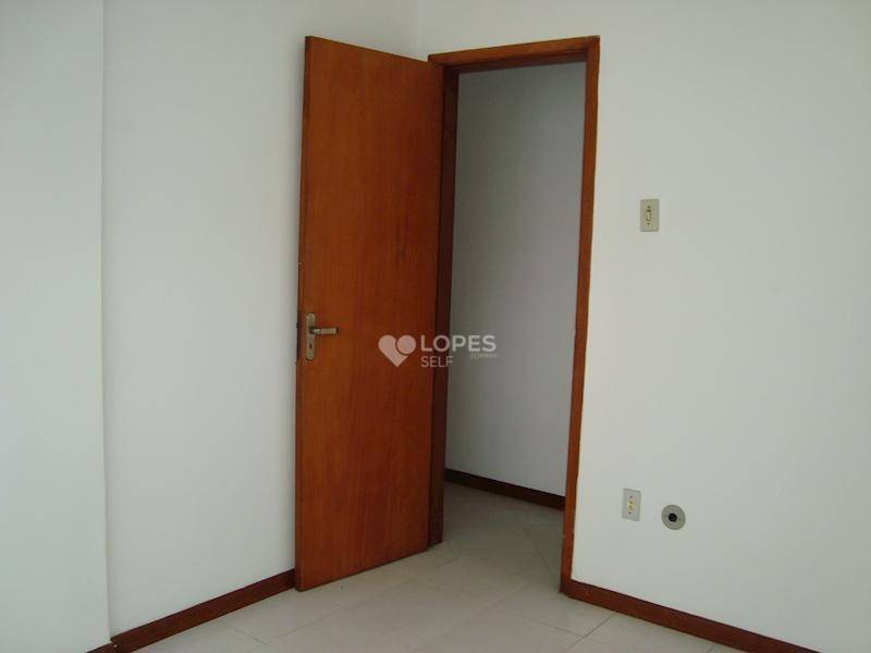 Apartamento à venda com 2 quartos, 105m² - Foto 9