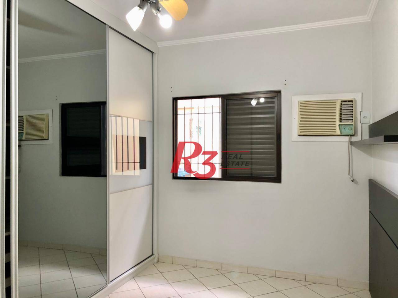 Casa à venda com 3 quartos, 101m² - Foto 14