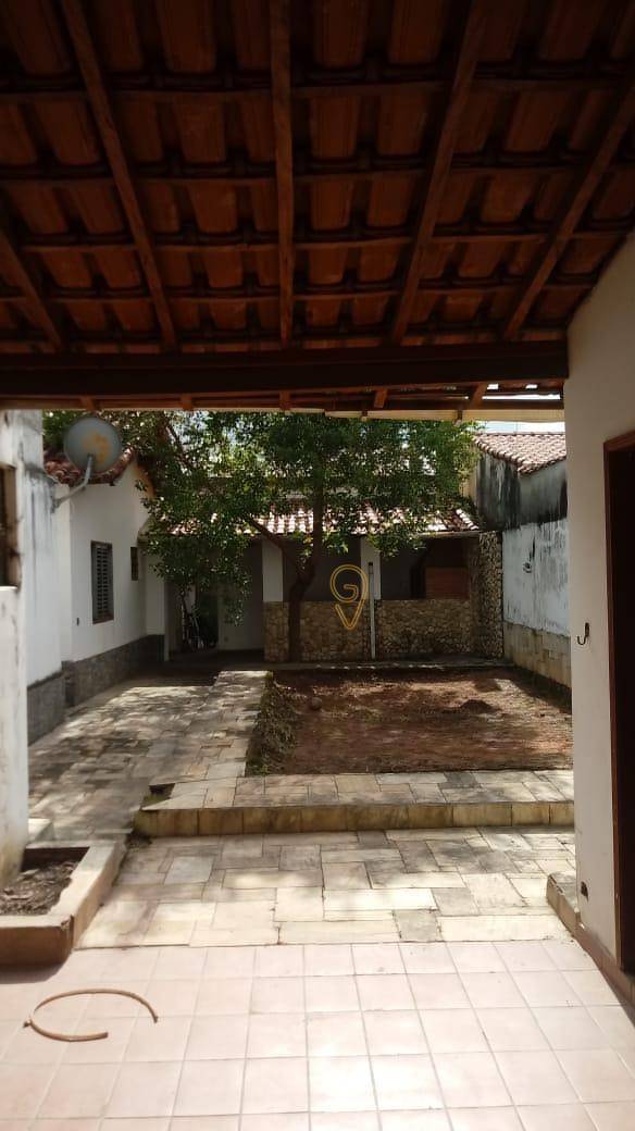 Casa à venda com 3 quartos, 240m² - Foto 12