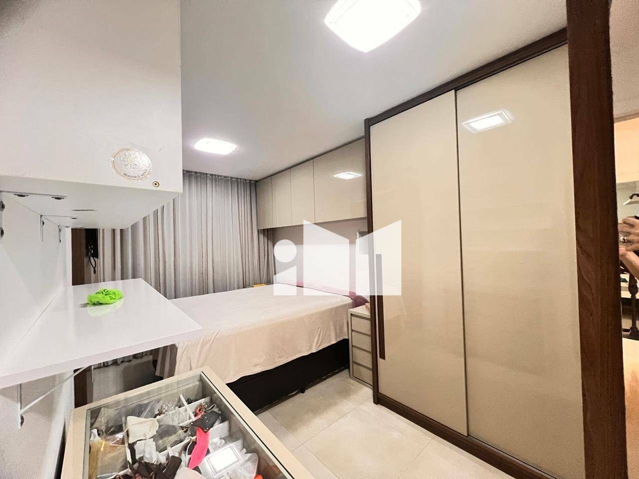 Apartamento à venda com 4 quartos, 100m² - Foto 9