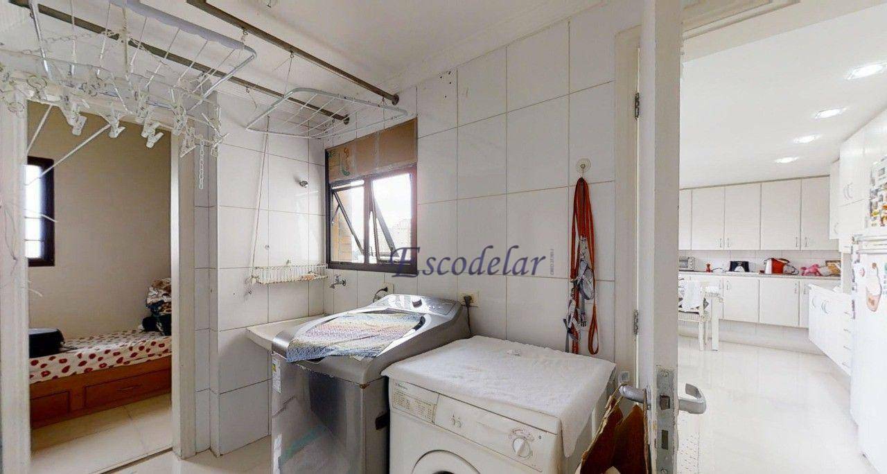 Apartamento à venda com 3 quartos, 213m² - Foto 31