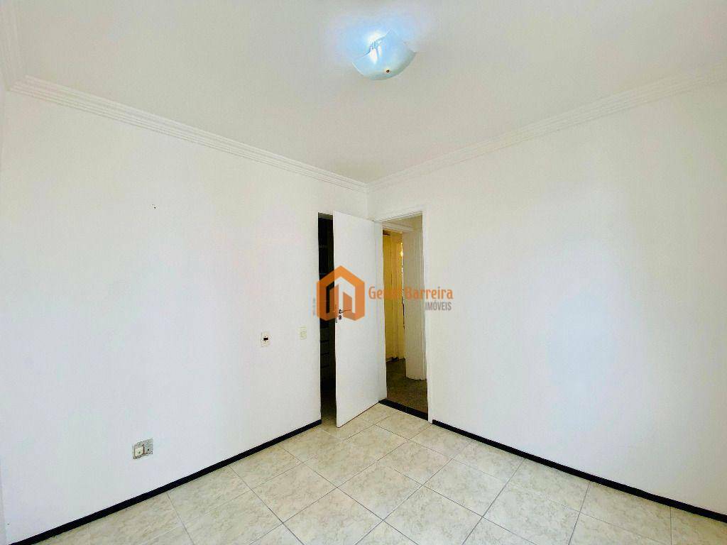 Apartamento à venda com 3 quartos, 203m² - Foto 14